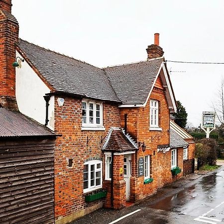 The Six Bells Hotel Beenham Exterior foto